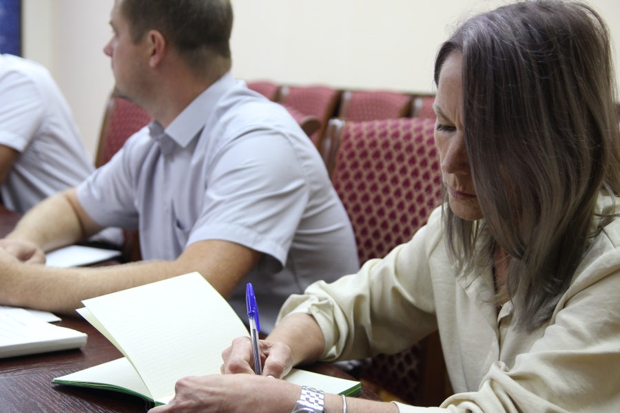 Проблему с вывозом ТКО обсудили в администрации Каневского района по инициативе прокурора Артёма Шаблова