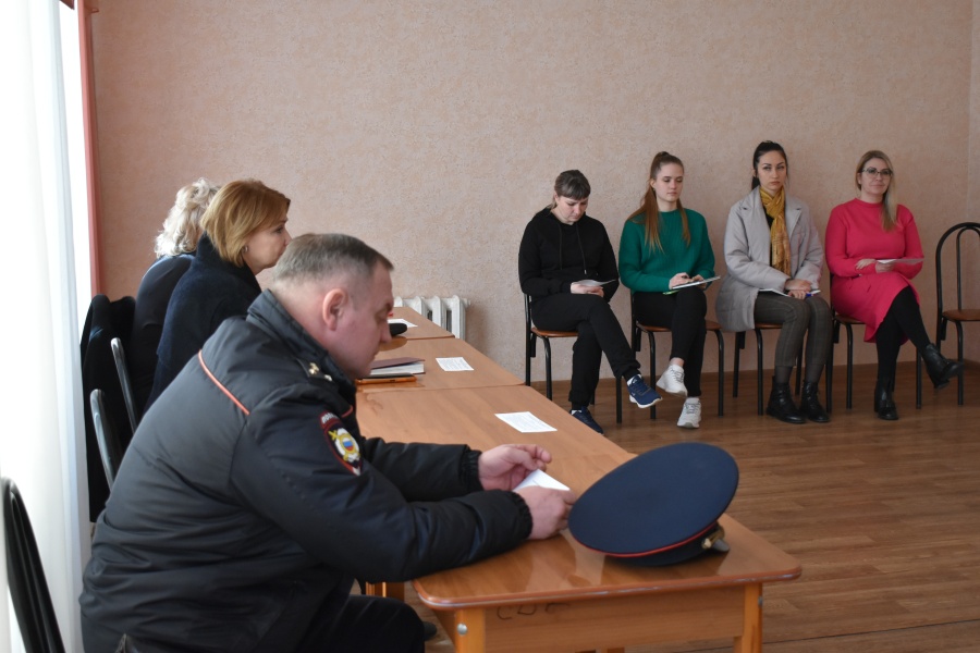 В Придорожном и Стародеревянковском сельских поселениях прошли заседания комиссий по профилактике правонарушений 