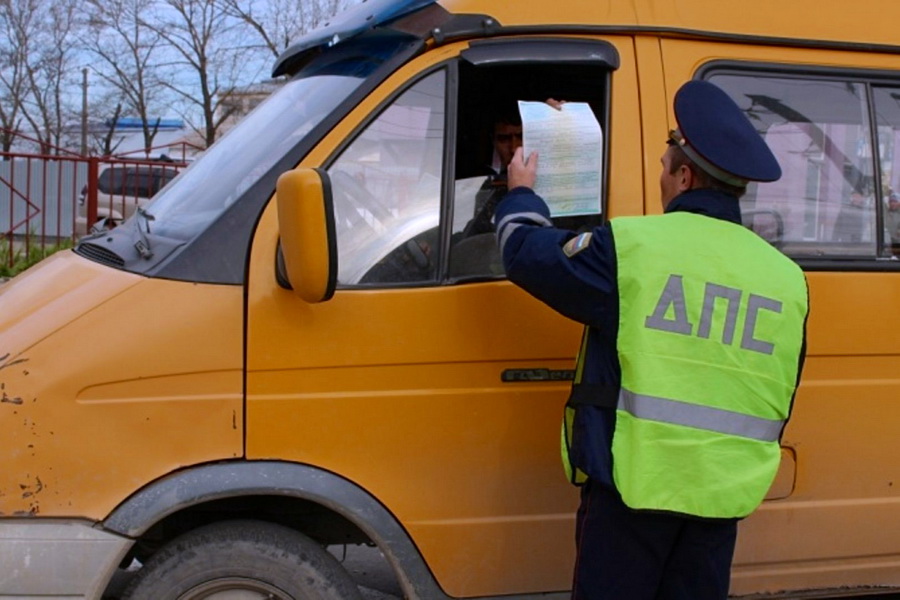 Дорожные полицейские Каневского района выявили 20 нарушений в рамках операции «Автобус»
