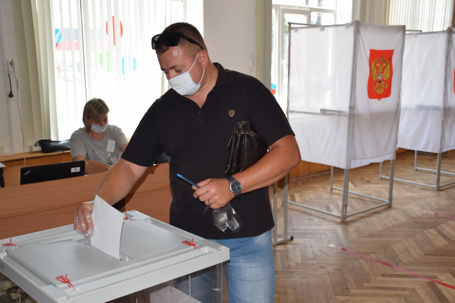 10.00 – почти 89 процентов избирателей Каневского района приняли участие в голосовании