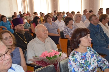 Глава Новоминского сельского поселения официально вступил в должность