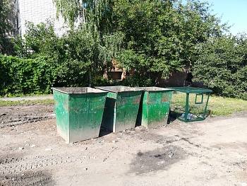 В Каневском районе установили пять баков для сбора отходов пластика