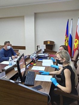 О подачи документов на регистрацию в качестве кандидатов в депутаты Государственной думы 
