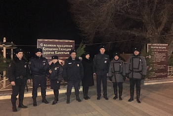 Общественники Каневского района проверили несение службы полицейскими во время празднования Крещения Господня