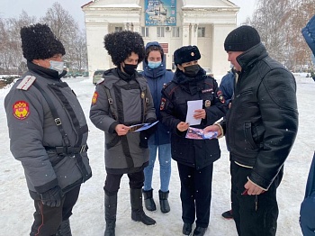 В Каневском районе участники акции «Студенческий десант» прошли стажировку в подразделении Госавтоинспекции